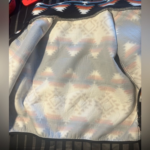 Tribal Pattern Fleece Jacket - Picture 3 of 3